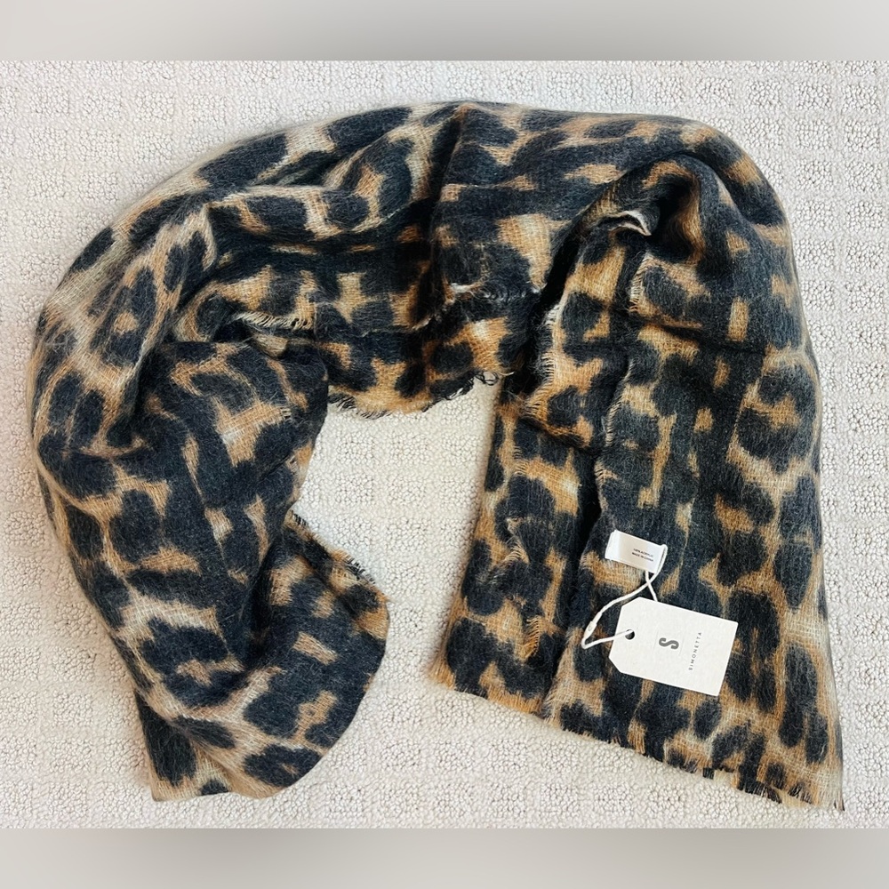 Simonetta Leopard Print Scarf NWT